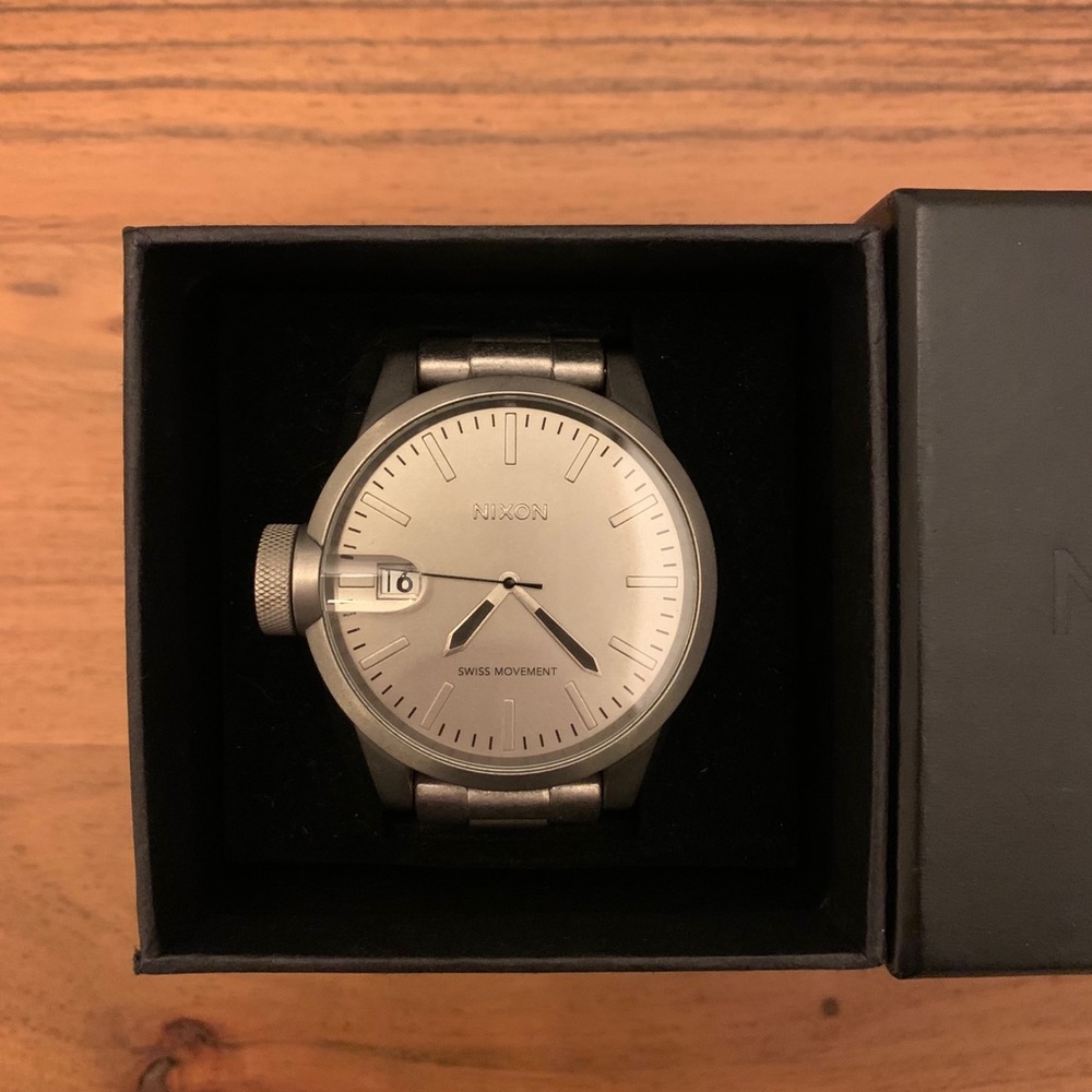 Nixon Chronicle SS